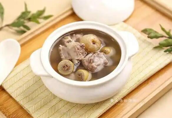 艾叶水洗脸会让皮肤变黑吗-艾叶水洗脸会让皮肤变黑吗-喝艾叶水能治什么病,中国喝艾叶能祛脸上水肿吗网站
